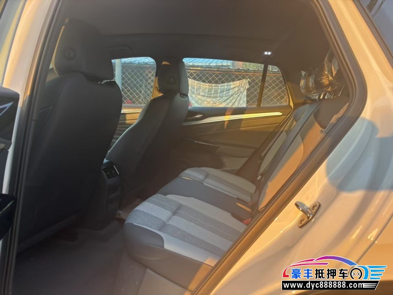 25年大众id4轿车抵押车出售