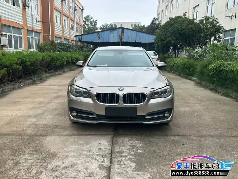 15年宝马5系轿车抵押车出售
