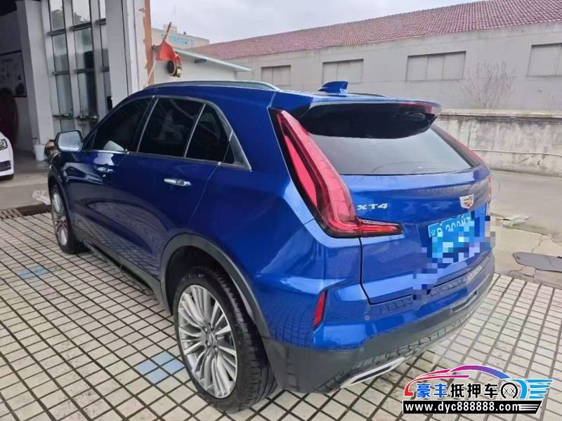 24年凯迪拉克XT4轿车抵押车出售
