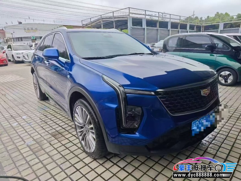 抵押车出售24年凯迪拉克XT4轿车