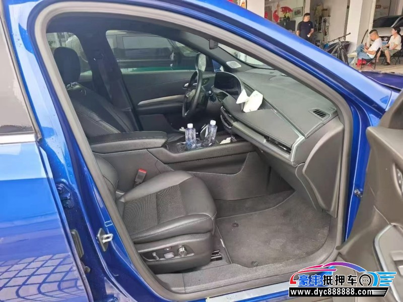 24年凯迪拉克XT4轿车抵押车出售