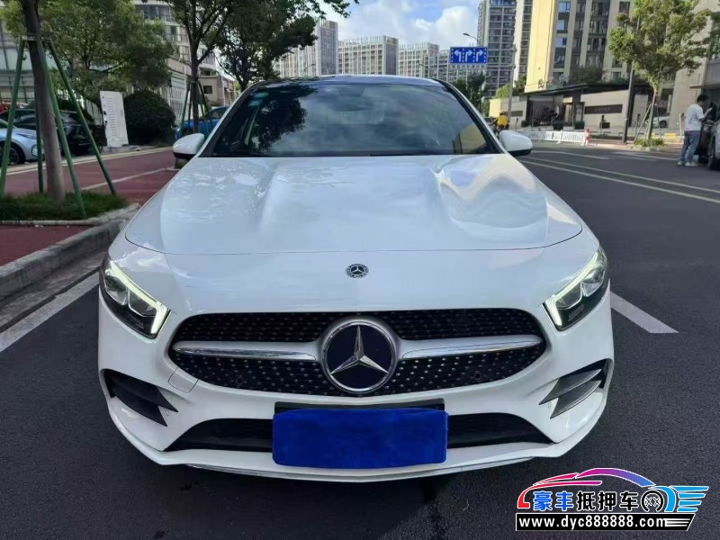 抵押车出售20年奔驰A轿车