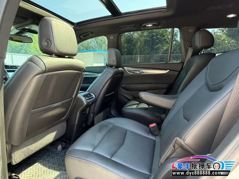 21年凯迪拉克xt6轿车抵押车出售