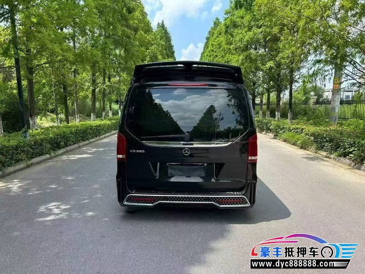 23年奔驰V轿车抵押车出售