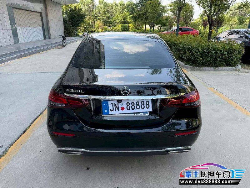21年奔驰E轿车抵押车出售