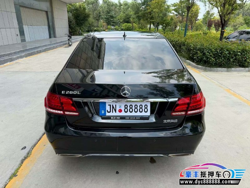 15年奔驰E轿车抵押车出售