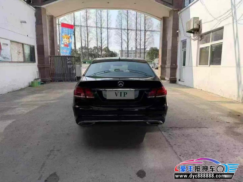 15年奔驰E轿车抵押车出售