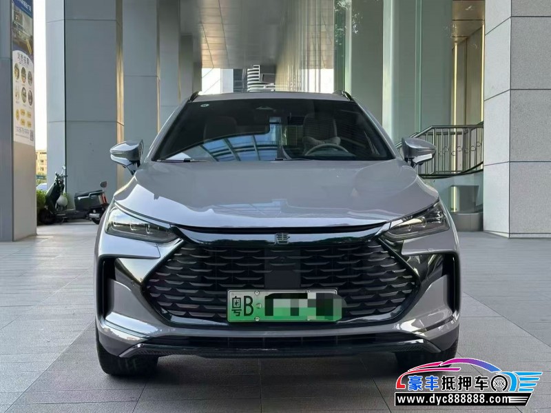 抵押车出售25年比亚迪唐轿车