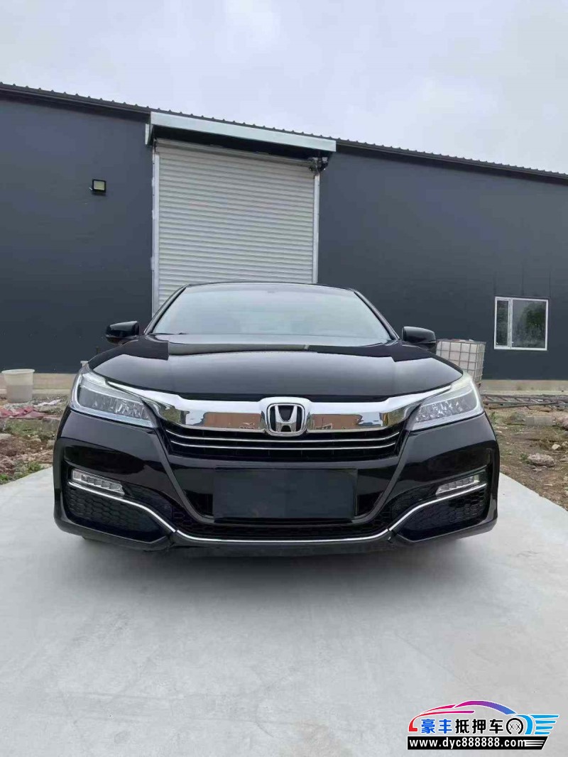 抵押车出售18年本田雅阁轿车