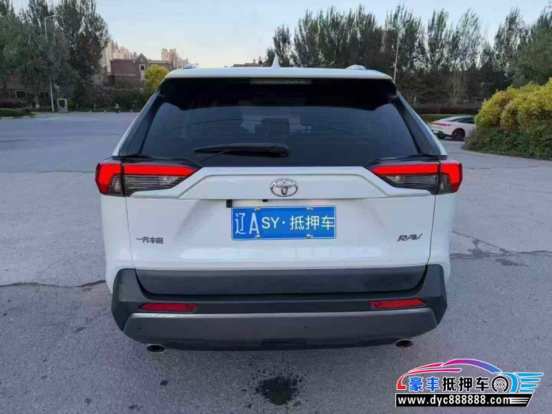 20年丰田RAV4轿车抵押车出售