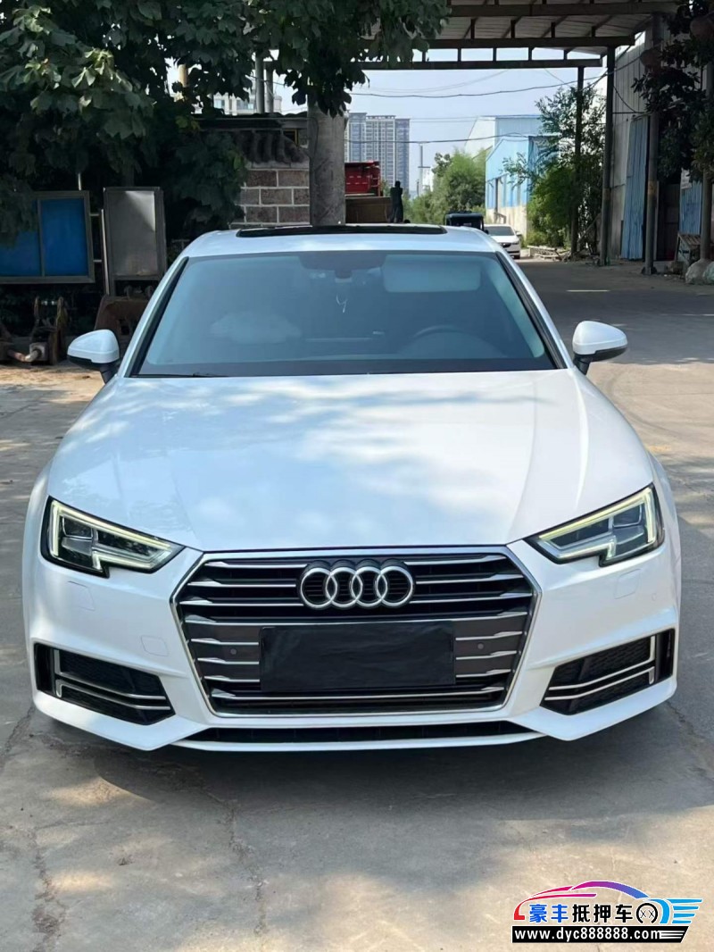 抵押车出售18年奥迪A4L轿车