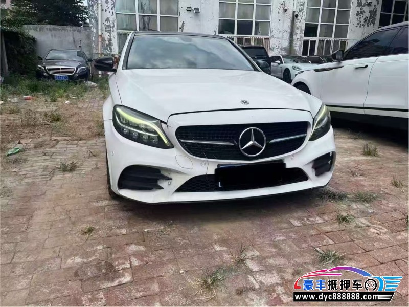 22年奔驰C轿车抵押车出售