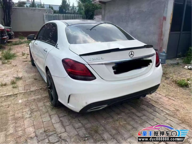 22年奔驰C轿车抵押车出售
