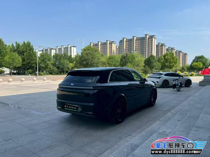 23年理想L7轿车抵押车出售