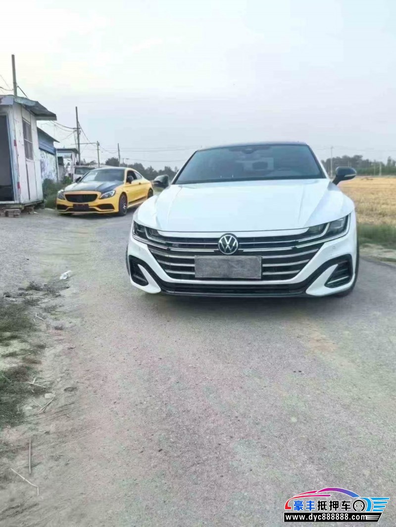 抵押车出售23年大众CC轿车