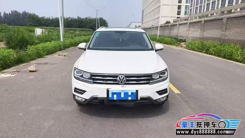 抵押车出售20年大众途观L轿车