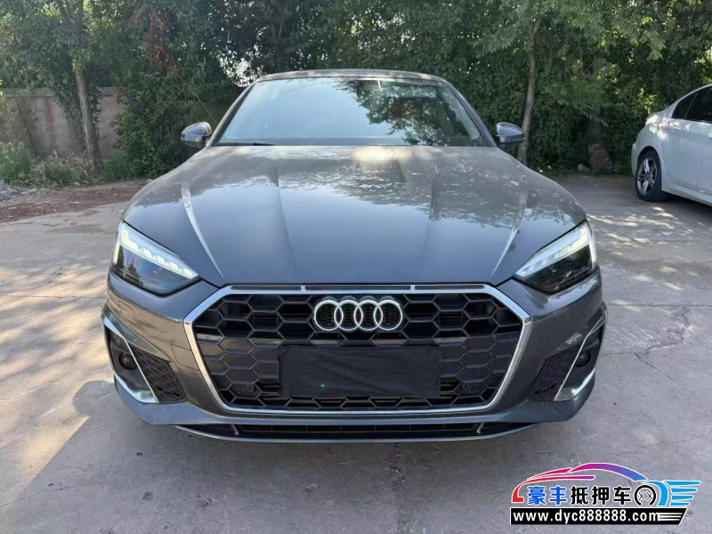 抵押车出售25年奥迪A5轿车