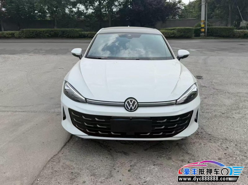 抵押车出售25年大众凌渡轿车