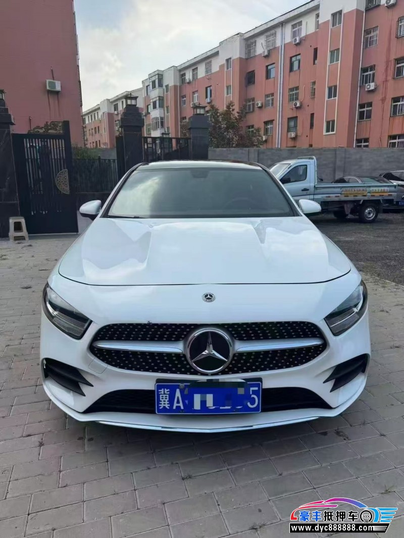 抵押车出售22年奔驰A轿车
