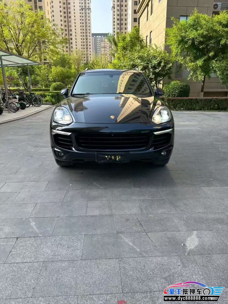 抵押车出售17年保时捷卡宴轿车