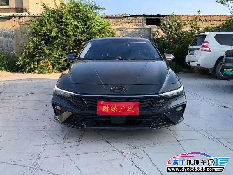 抵押车出售24年现代伊兰特轿车
