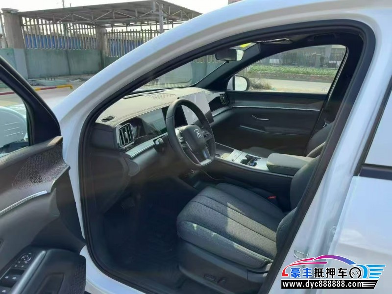 26年比亚迪宋轿车抵押车出售