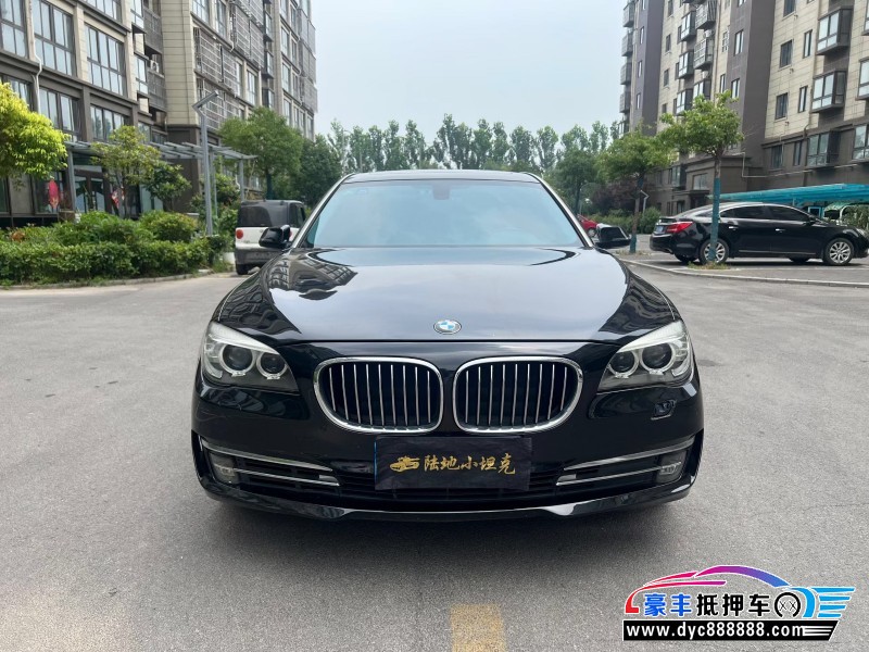 26年宝马7系轿车抵押车出售
