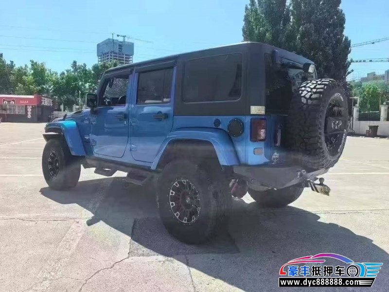 15年Jeep牧马人轿车抵押车出售