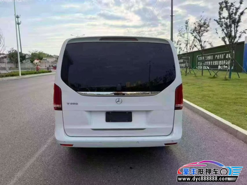 20年奔驰V轿车抵押车出售
