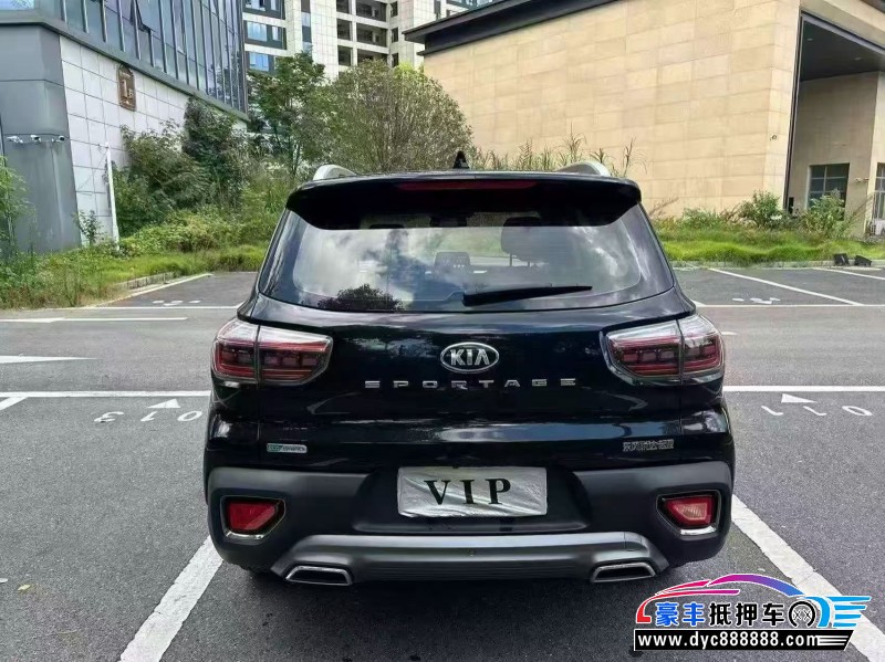 20年起亚智跑轿车抵押车出售