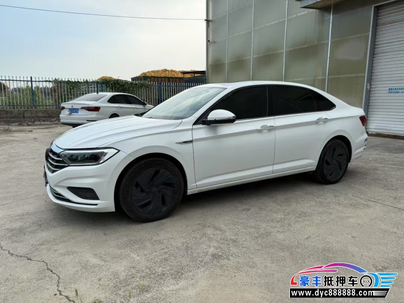 22年大众速腾轿车抵押车出售