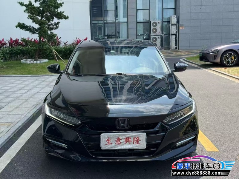 抵押车出售19年本田雅阁轿车