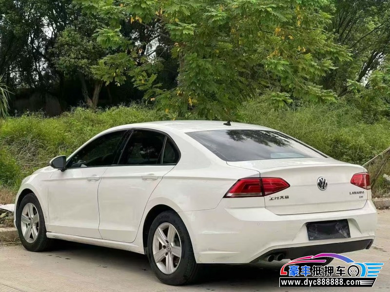17年大众凌渡轿车抵押车出售