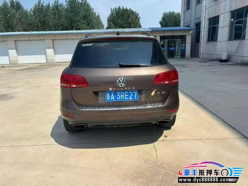 11年大众途锐轿车抵押车出售