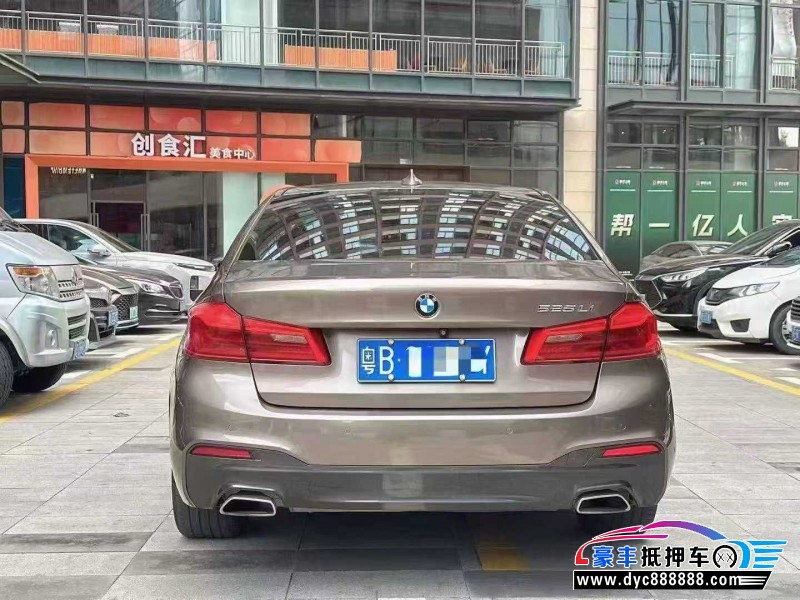 18年宝马5系轿车抵押车出售