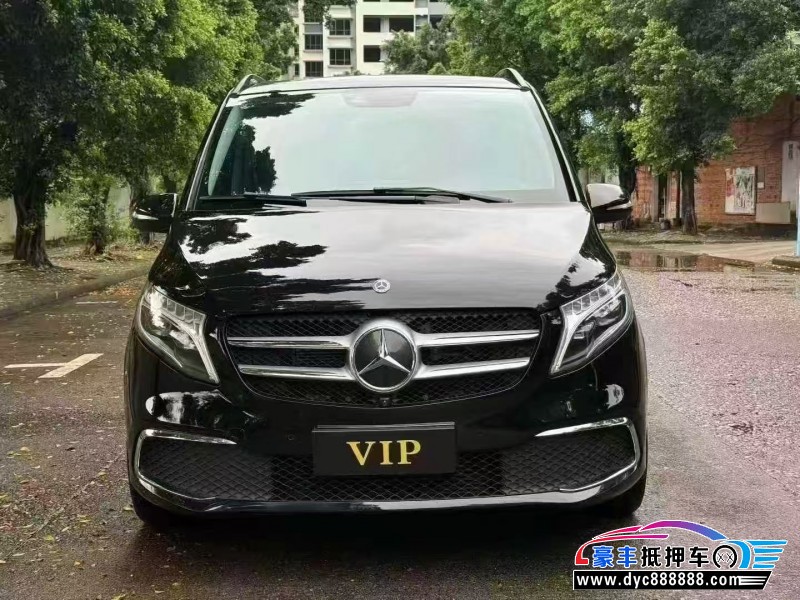 21年奔驰V轿车抵押车出售