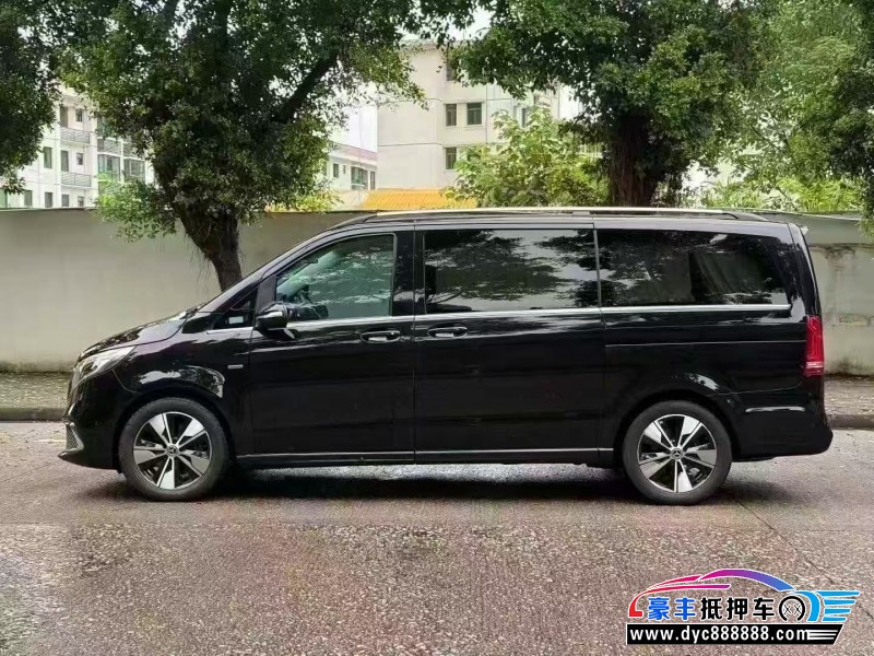 21年奔驰V轿车抵押车出售