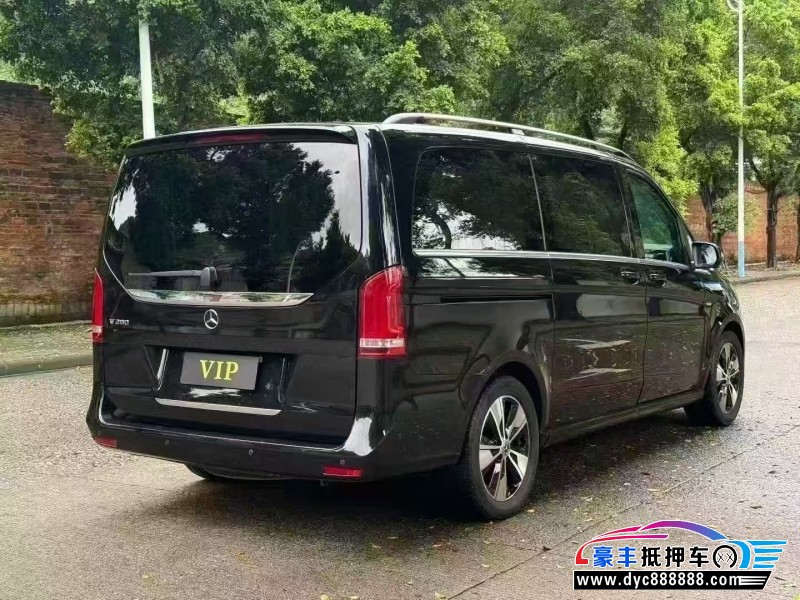 21年奔驰V轿车抵押车出售