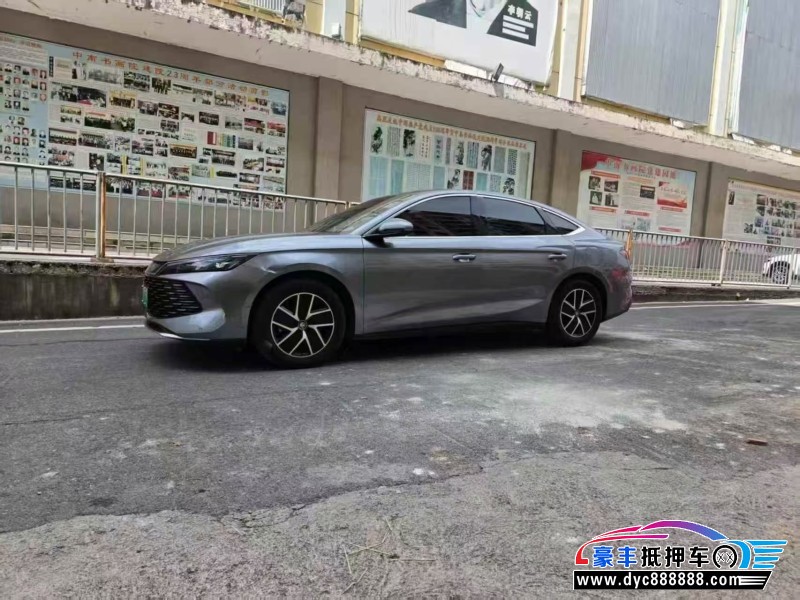 24年比亚迪秦轿车抵押车出售