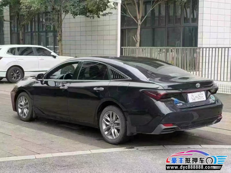 22年丰田亚洲龙轿车抵押车出售