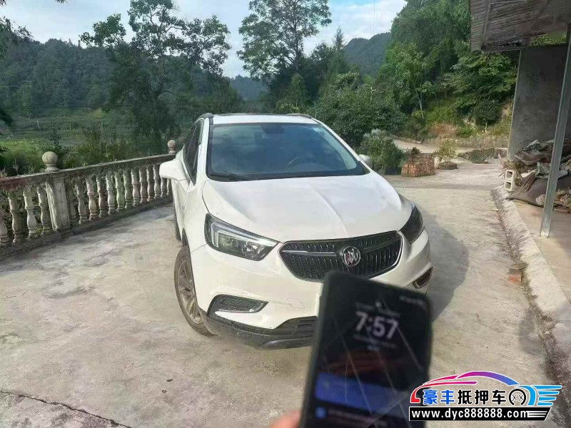 抵押车出售18年别克昂科拉轿车
