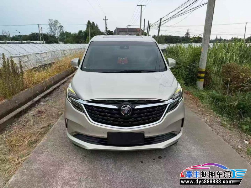 抵押车出售20年别克GL8轿车