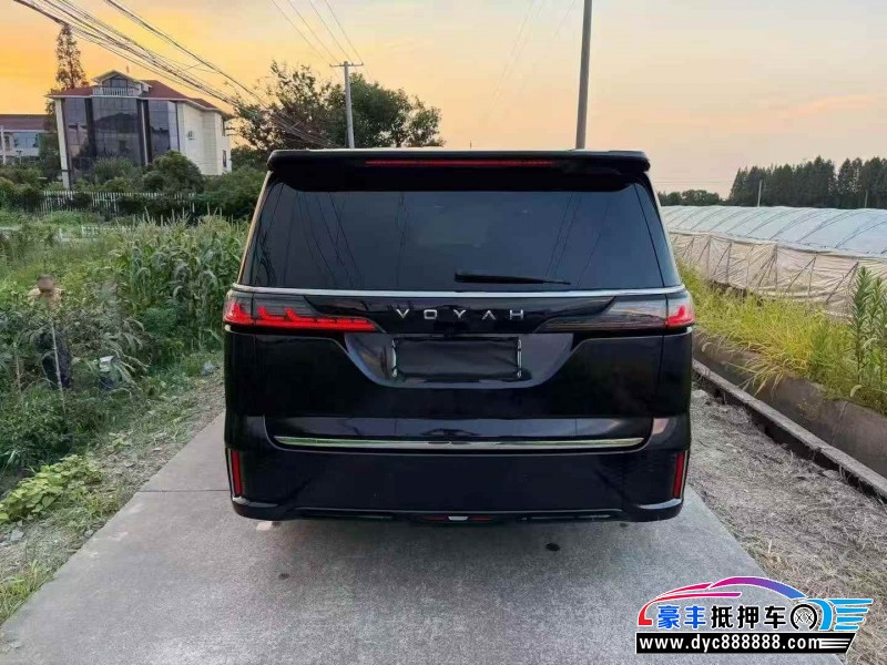 23年岚图梦想家轿车抵押车出售