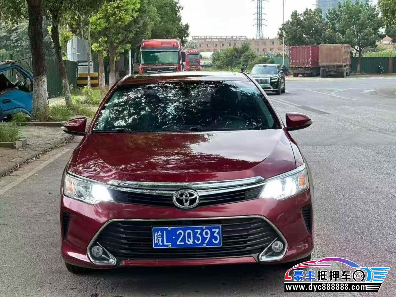 抵押车出售16年丰田凯美瑞轿车