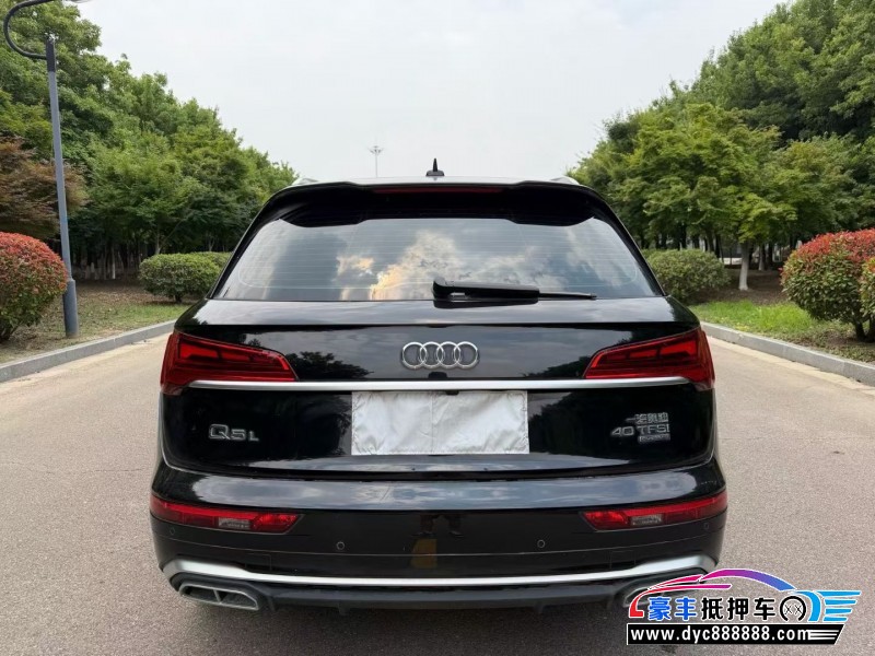 24年奥迪Q5轿车抵押车出售