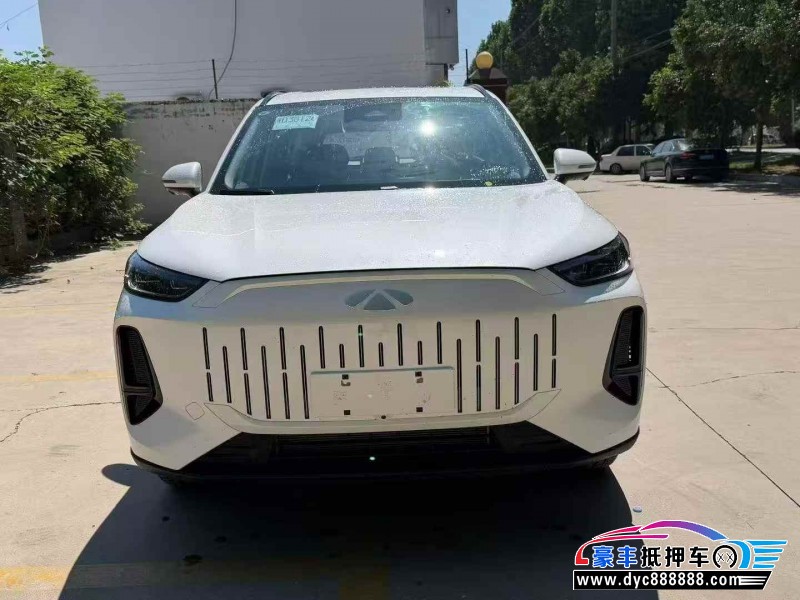 26年奇瑞风云轿车抵押车出售