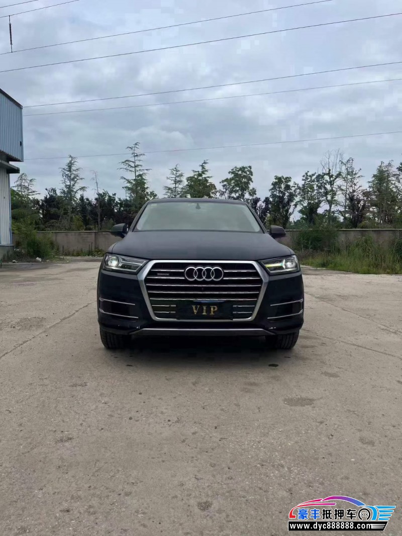 抵押车出售19年奥迪Q7轿车