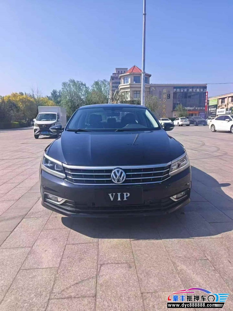 抵押车出售18年大众帕萨特轿车