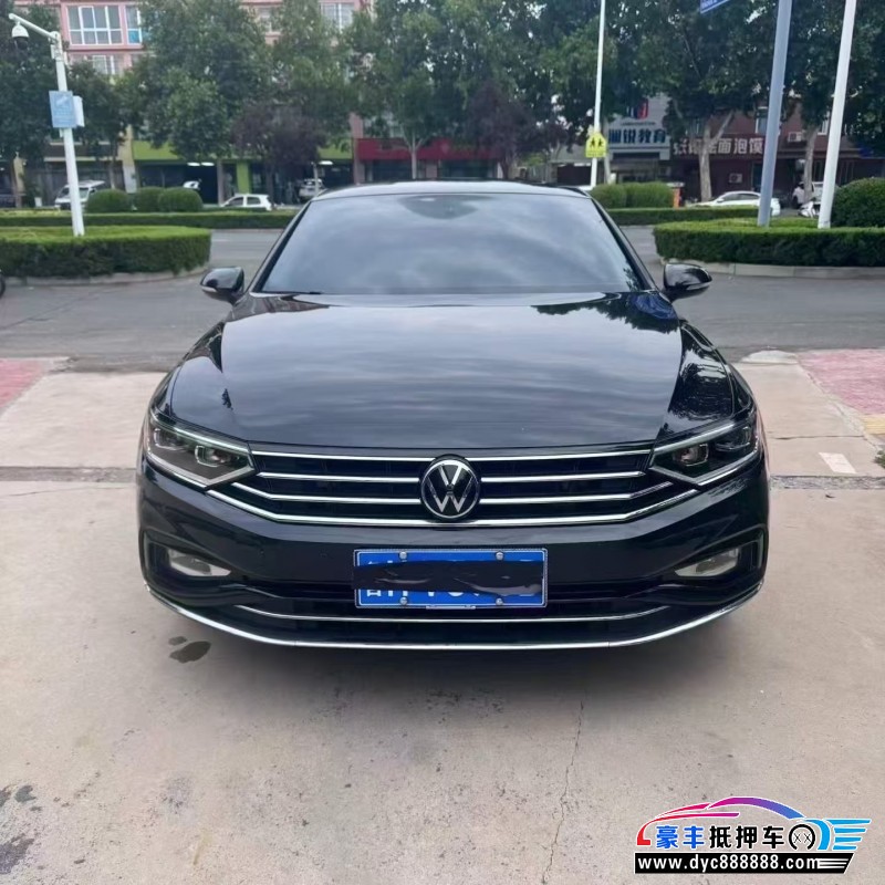抵押车出售22年大众迈腾轿车