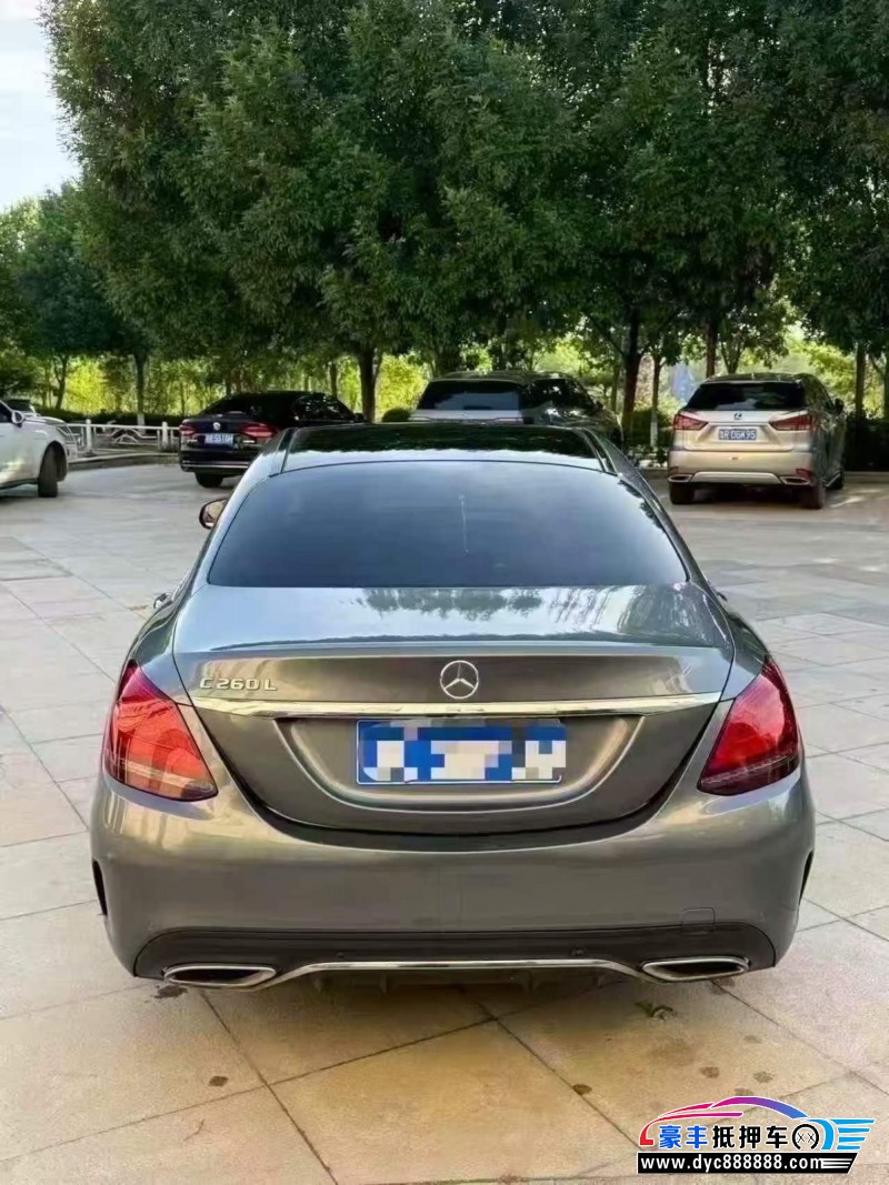 19年奔驰C轿车抵押车出售